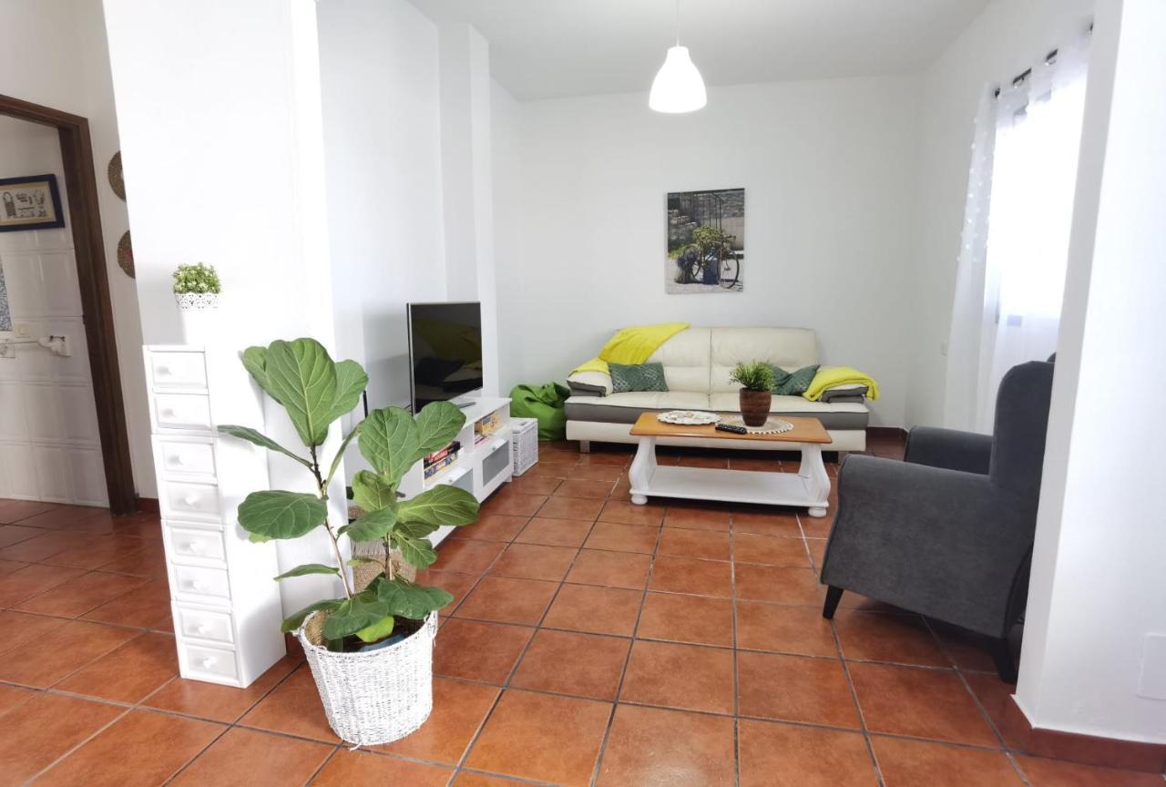 Apartamentoscasajulia La Santa Eksteriør bilde